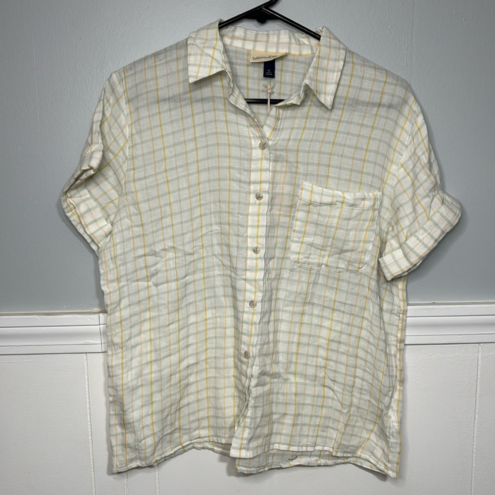 Universal Thread Button Up Pocket Shirt size XS